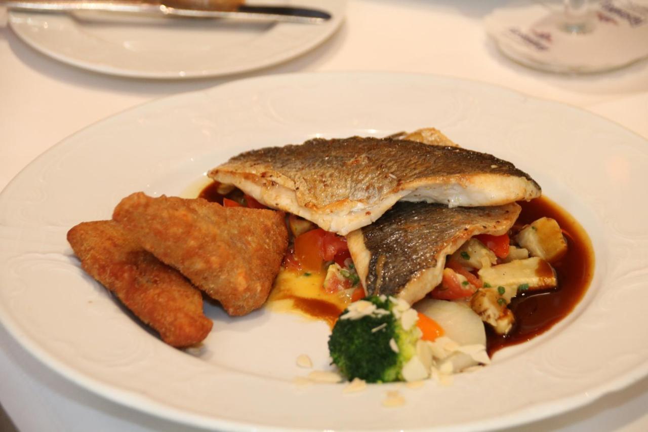 Hotel-Restaurant Hirsch Berghaupten Ngoại thất bức ảnh